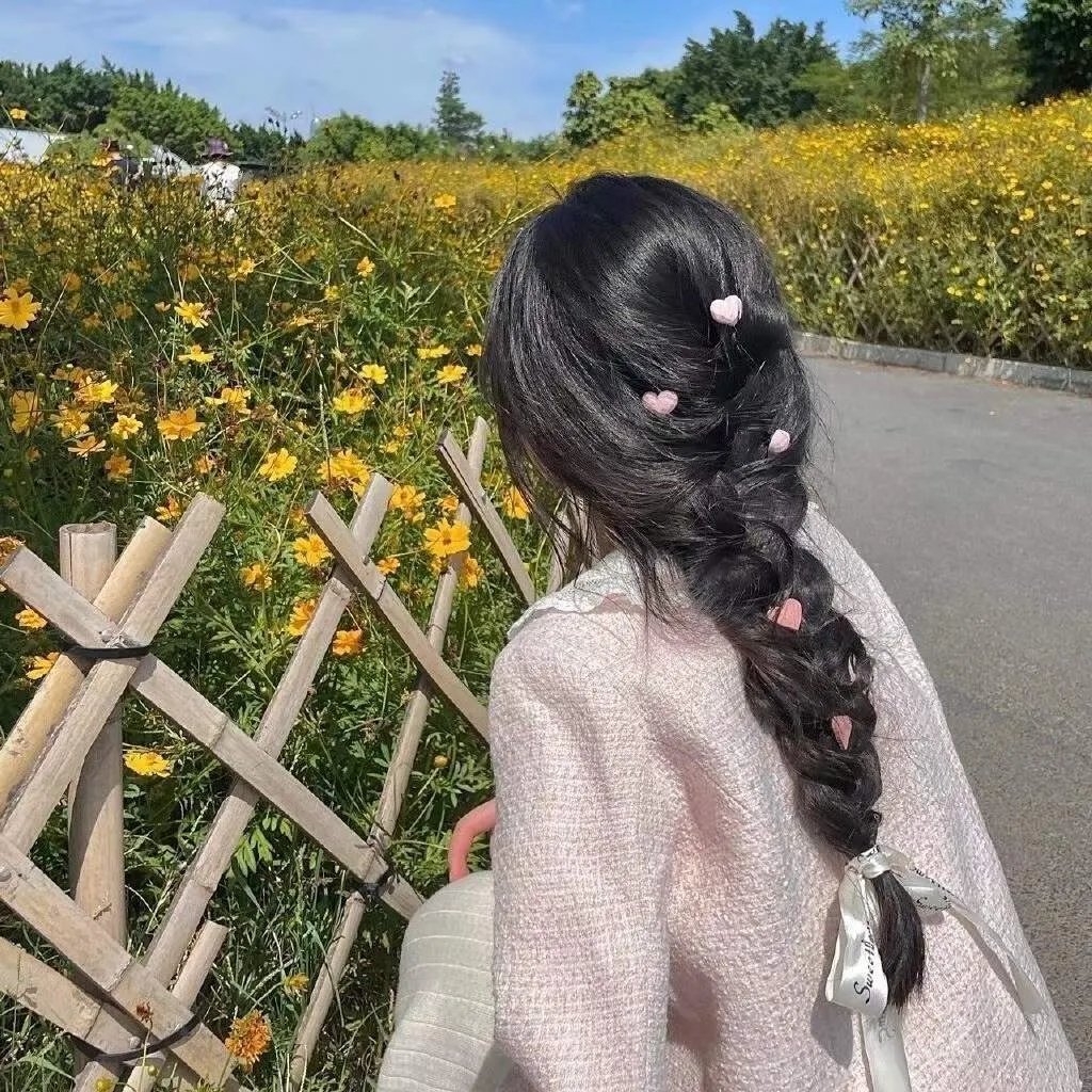 杜鹃花飞